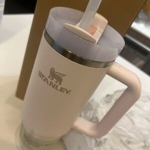 Stanley Blush Quencher Tumbler with Handle